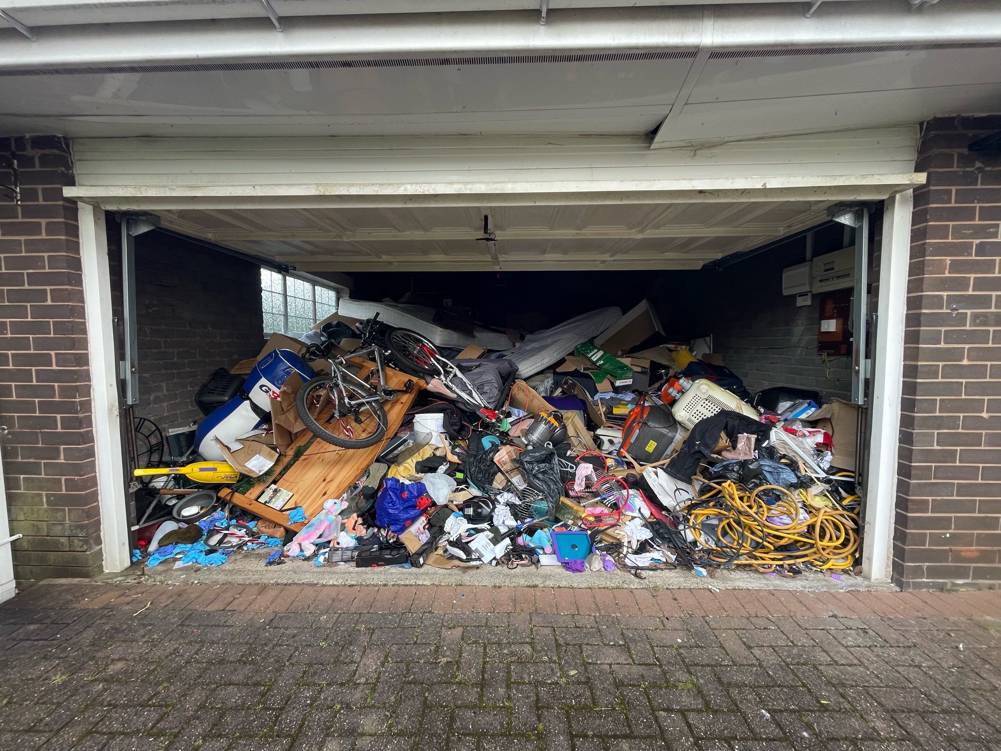 hoarders house